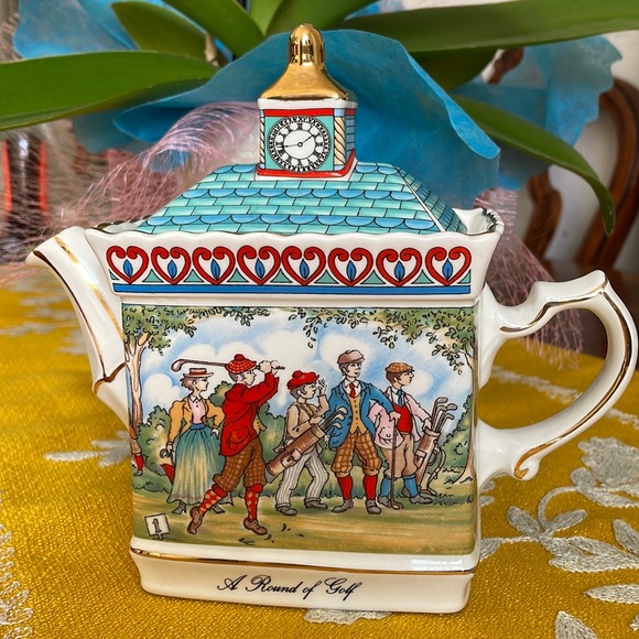 Windsor "A Round of Golf" Ceramic Teapot Collectible - Picture 2 of 11